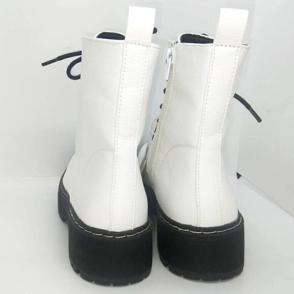 Sincerely
Jules NEW Designer Women's White Laceup/Zipper Combat Boots-sz. 8 1/2 - Picture 4 of 6